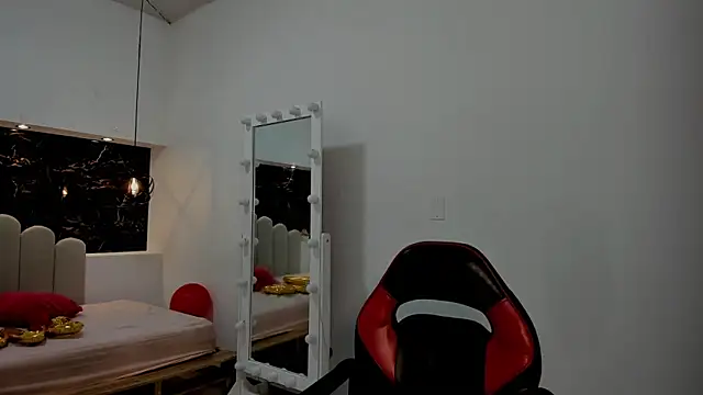 Annyrosee online show from February 20, 2026, 7:14 pm