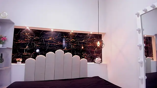 Annyrosee online show from February 28, 2026, 1:39 am