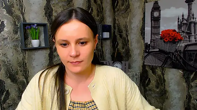 ValeriaHeart  online show from March 5, 2025, 12:44 pm