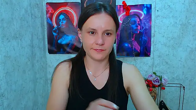 ValeriaHeart  online show from March 10, 2026, 2:44 pm