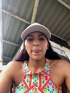 Sofiadelacruz online show from June 30, 2026, 8:32 pm
