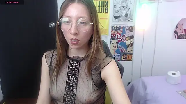 Snapshot of Carlin_Diaz chatting on February 19, 2025, 12:25 am Carlin Diaz online show from February 19, 2025, 12:25 am