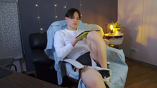 Snapshot of just_gay_ chatting on February 15, 2025, 4:14 am just gay online show from February 15, 2025, 4:14 am