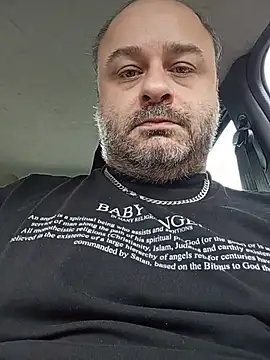 Snapshot of NAvoglia chatting on July 2, 2026, 6:52 am NAvoglia online show from July 2, 2026, 6:52 am