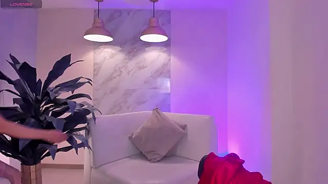 BeccaBaxter online show from November 6, 2025, 6:20 pm