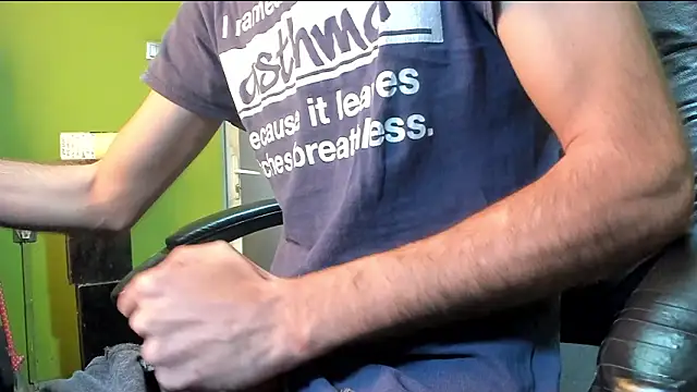 Snapshot of BigCumShoot chatting on February 3, 2026, 7:35 am BigCumShoot online show from February 3, 2026, 7:35 am