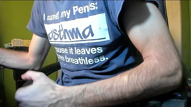 Snapshot of BigCumShoot chatting on February 4, 2026, 9:37 am BigCumShoot online show from February 4, 2026, 9:37 am