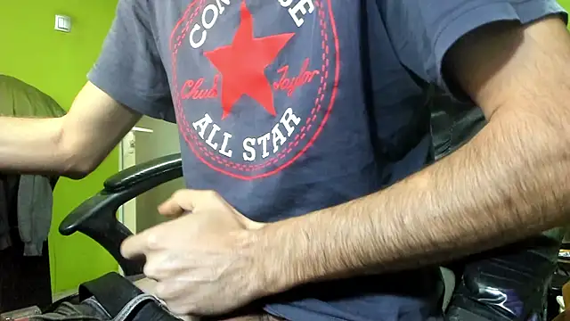 Snapshot of BigCumShoot chatting on February 26, 2026, 6:23 am BigCumShoot online show from February 26, 2026, 6:23 am