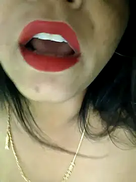 Snapshot of Babybird chatting on November 2, 2025, 8:39 am Babybird online show from November 2, 2025, 8:39 am