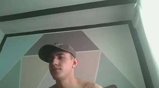 Snapshot of daimon_king05 chatting on January 31, 2025, 1:56 pm daimon king05 online show from January 31, 2025, 1:56 pm