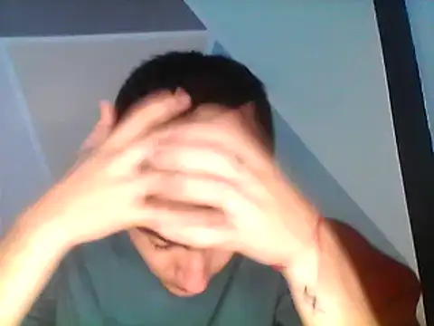 Snapshot of daimon_king05 chatting on February 14, 2025, 1:23 am daimon king05 online show from February 14, 2025, 1:23 am