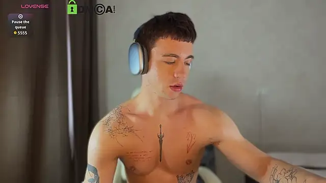 Snapshot of VincentSmith02 chatting on February 26, 2026, 11:53 am VincentSmith02 online show from February 26, 2026, 11:53 am