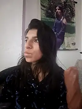Snapshot of Ariell_Kieran chatting on October 6, 2025, 1:14 am Ariell Kieran online show from October 6, 2025, 1:14 am