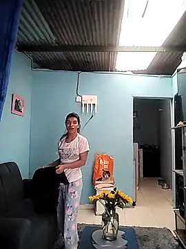 Ariell Kieran online show from April 4, 2026, 7:33 pm