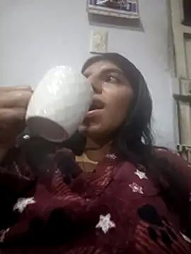 Ariell Kieran online show from April 8, 2026, 2:55 am