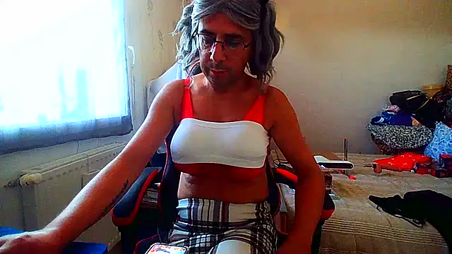 Snapshot of balkis30 chatting on June 24, 2026, 7:18 am balkis30 online show from June 24, 2026, 7:18 am