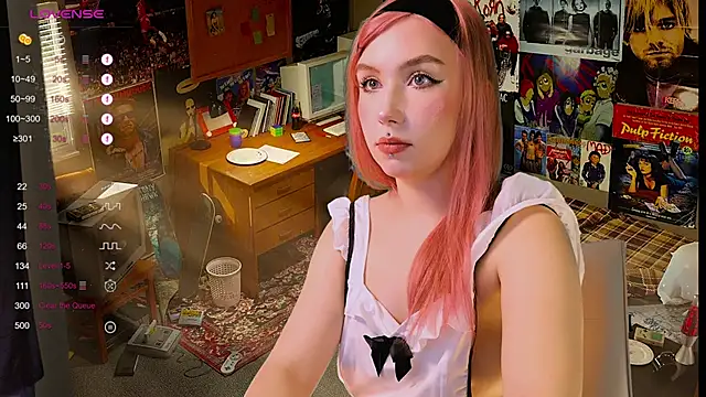 Snapshot of Bibi_Iva chatting on September 23, 2025, 8:34 pm Bibi Iva online show from September 23, 2025, 8:34 pm