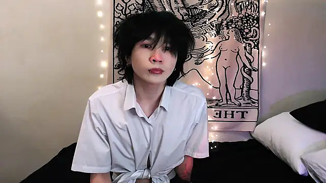 Snapshot of rennnuts chatting on March 11, 2025, 4:51 pm rennnuts online show from March 11, 2025, 4:51 pm