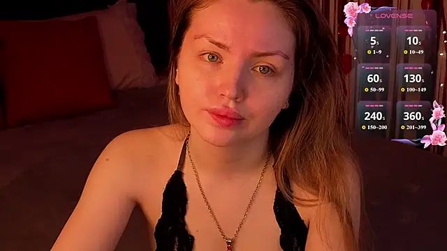 Snapshot of Lora_Rosee chatting on June 26, 2026, 2:32 pm Lora Rosee online show from June 26, 2026, 2:32 pm