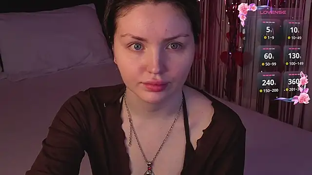 Snapshot of Lora_Rosee chatting on July 7, 2026, 2:32 pm Lora Rosee online show from July 7, 2026, 2:32 pm