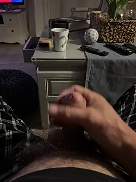 Avignon1963 online show from April 14, 2026, 4:40 am