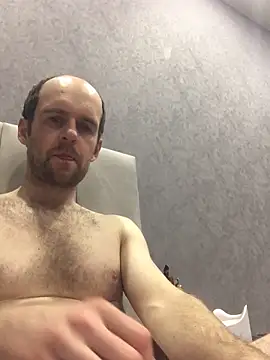 LynnAhNight online show from January 14, 2026, 5:40 pm