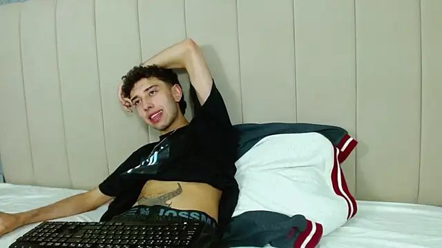 erickblaze wm online show from February 27, 2025, 4:09 am