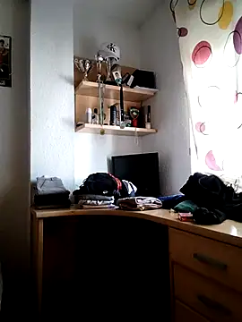 jonymoreno online show from November 10, 2025, 10:03 am