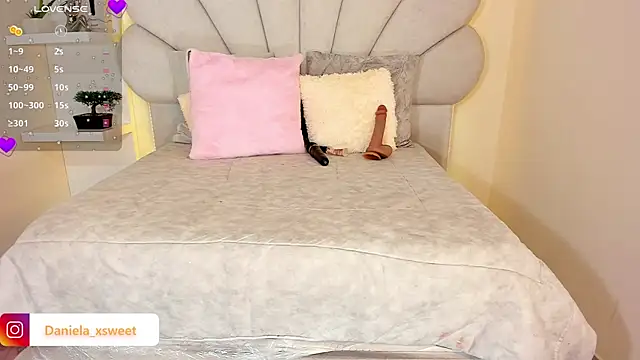 Danielaangelina online show from February 18, 2026, 6:20 am