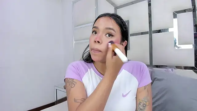 ZoeWan69 online show from March 30, 2026, 3:18 am