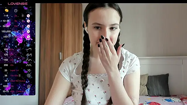 Cute  Nana online show from October 22, 2025, 6:02 am