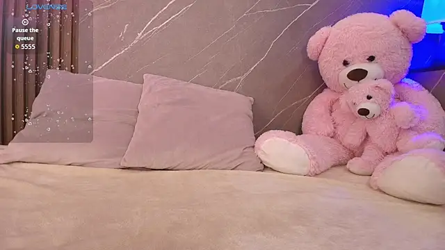 ariana jhonson1 online show from February 10, 2026, 12:20 pm