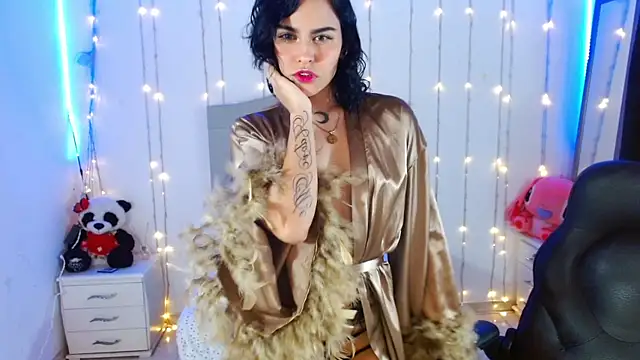 veronica luar online show from September 28, 2025, 4:18 am