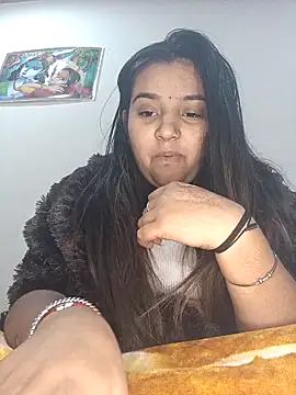 RAYI 01 online show from February 8, 2025, 5:08 pm