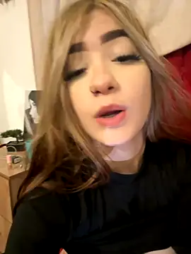 akirahattori online show from October 19, 2025, 10:21 pm