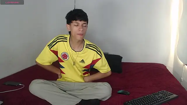 Snapshot of the_murderer chatting on March 21, 2025, 5:32 am the murderer online show from March 21, 2025, 5:32 am