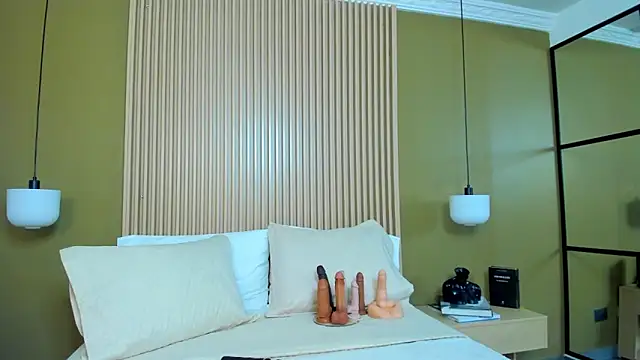 JessyCream online show from April 13, 2026, 8:47 pm