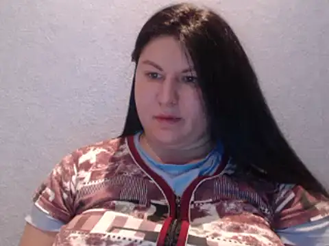 KiraSwee online show from February 27, 2025, 5:58 pm