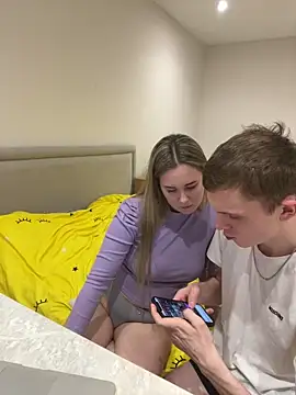 alisanikita online show from February 5, 2025, 6:46 am