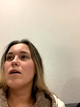 alisanikita online show from September 15, 2025, 6:52 pm