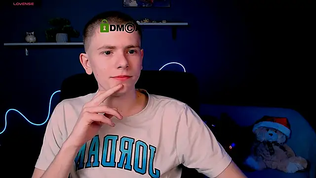 Snapshot of jimmie_hot chatting on February 21, 2025, 7:54 pm jimmie hot online show from February 21, 2025, 7:54 pm