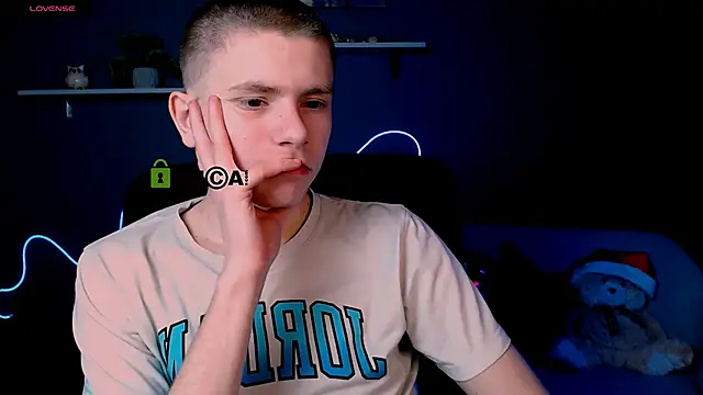 Snapshot of jimmie_hot chatting on February 21, 2025, 10:59 pm jimmie hot online show from February 21, 2025, 10:59 pm