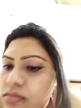 blue-berry07 online show from November 16, 2025, 11:32 pm