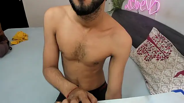 Snapshot of Queen_Couple chatting on September 25, 2025, 6:17 am Queen Couple online show from September 25, 2025, 6:17 am