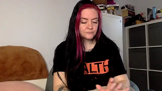 AureliaXOX online show from February 15, 2026, 11:30 am