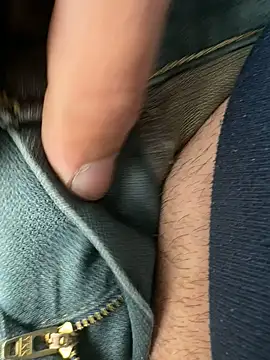 Snapshot of sark0606 chatting on February 11, 2025, 12:37 pm sark0606 online show from February 11, 2025, 12:37 pm