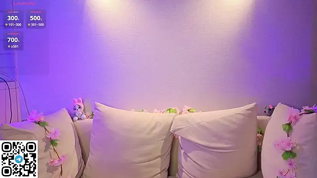 Anadeyaaa online show from November 21, 2025, 11:58 pm