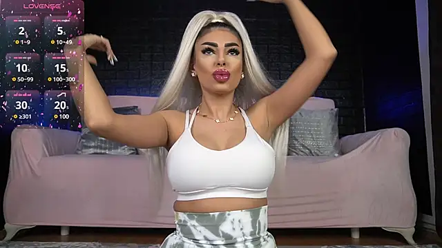 Snapshot of emma_goodess_ chatting on February 6, 2025, 4:14 pm emma goodess  online show from February 6, 2025, 4:14 pm