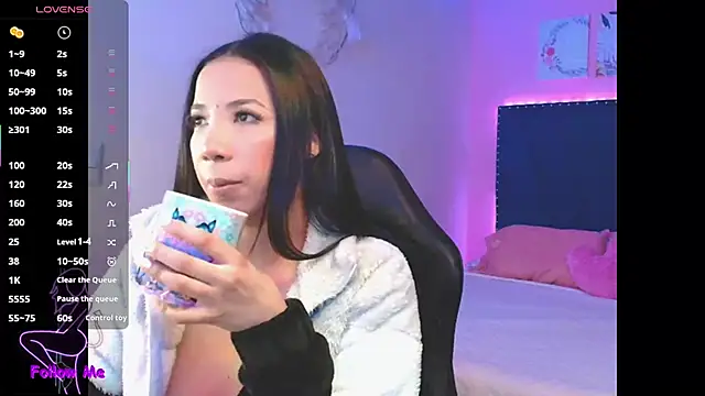 SallyWhitee online show from September 21, 2025, 4:36 am