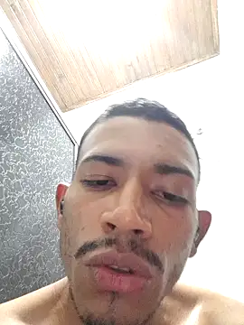 Mineirinho043 online show from March 8, 2025, 2:01 am